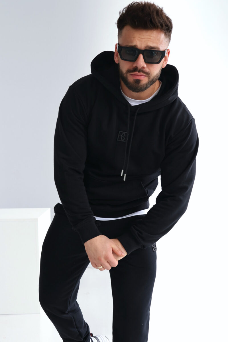 Bluza męska z kapturem z haftowanym logo BG KANGOO – czarny