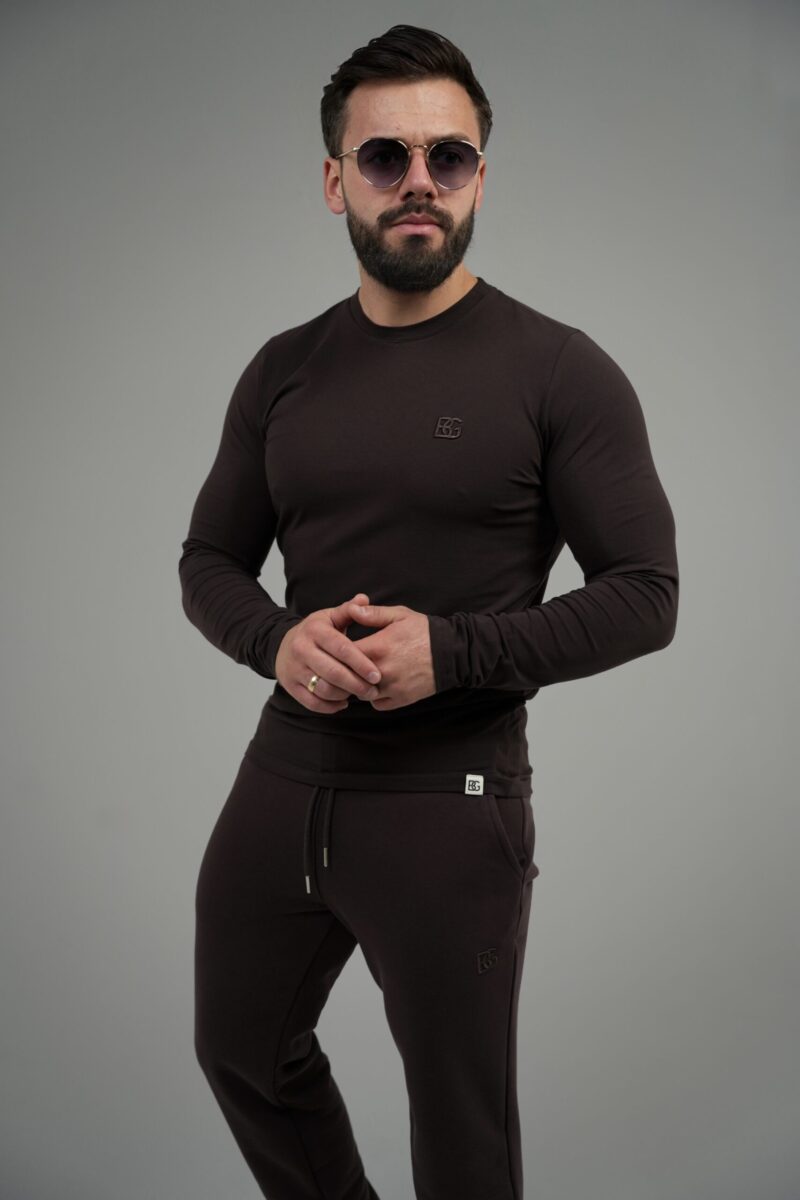 T-shirt longsleeve męski slim fit z haftem BG LINE – gorzka czekolada