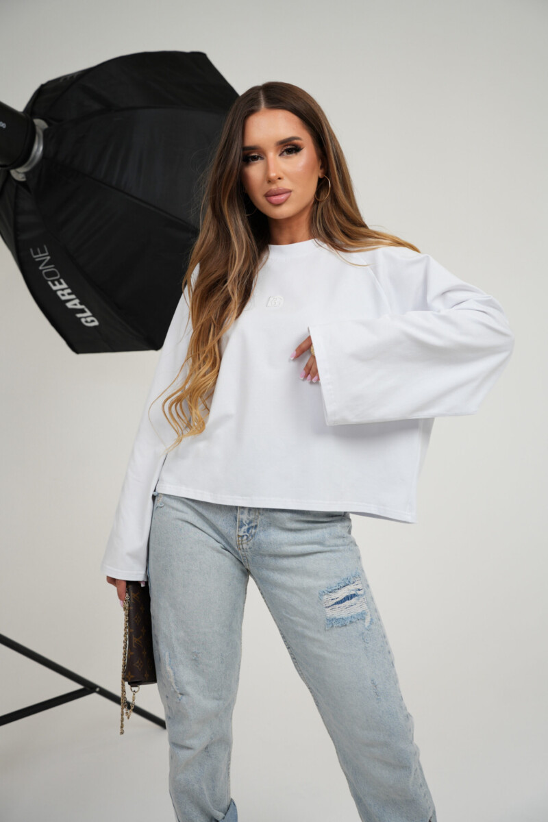 T-shirt damski oversize z długim rękawem BG WIDE – biały