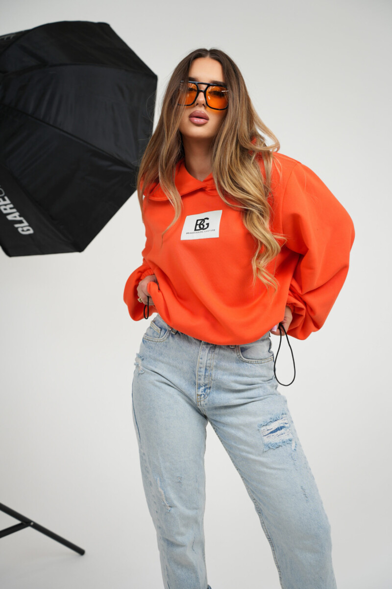 Bluza damska oversize z naszywką BG TOGETHER – pomarańczowa