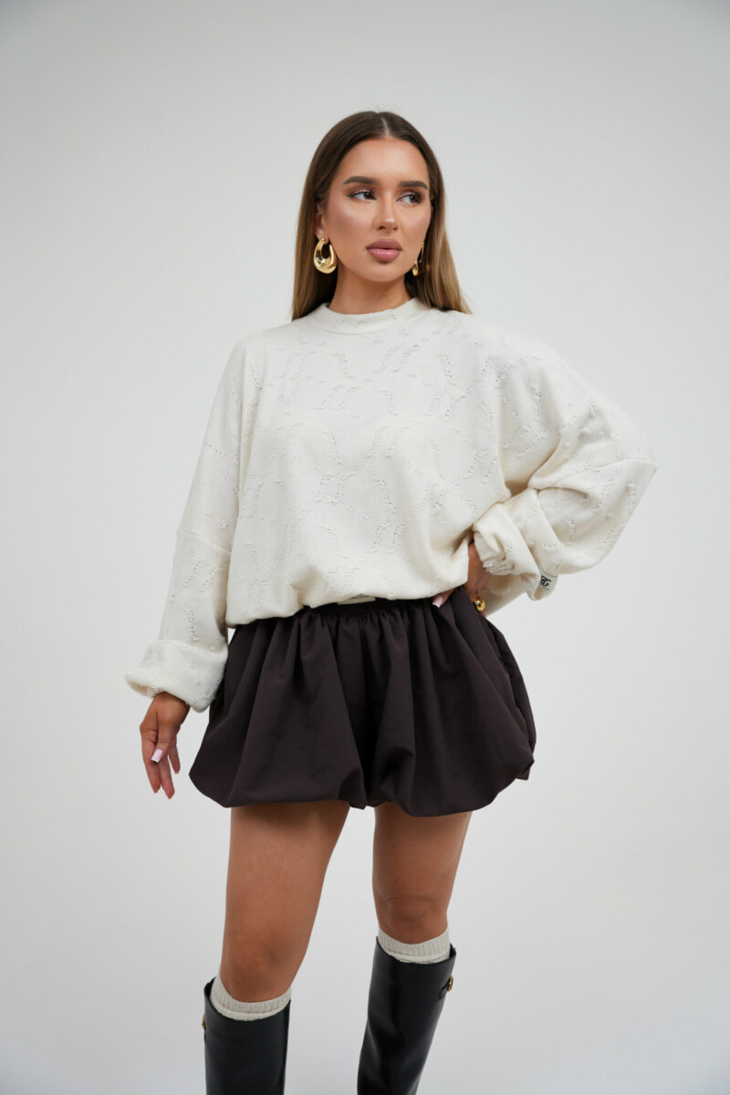 Luźny sweter damski BG SOFT – biały