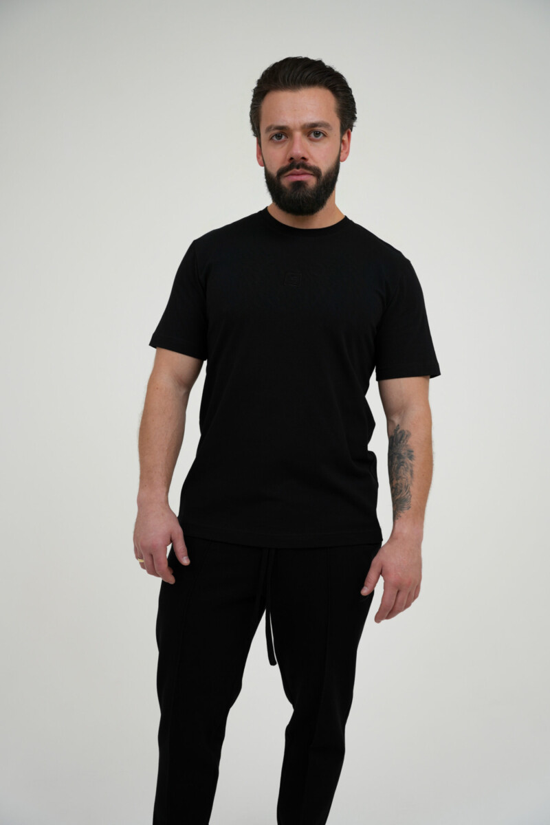T-shirt męski regular BG MARK – czarny